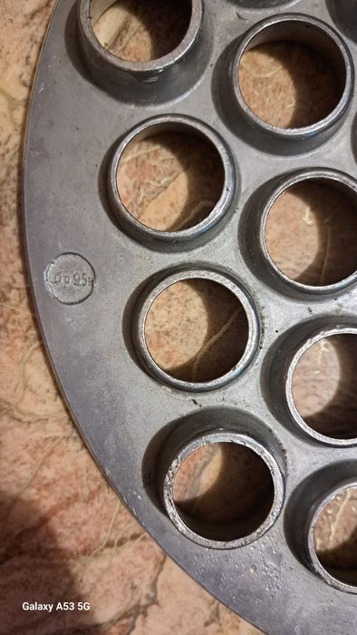 Продам пельменниці