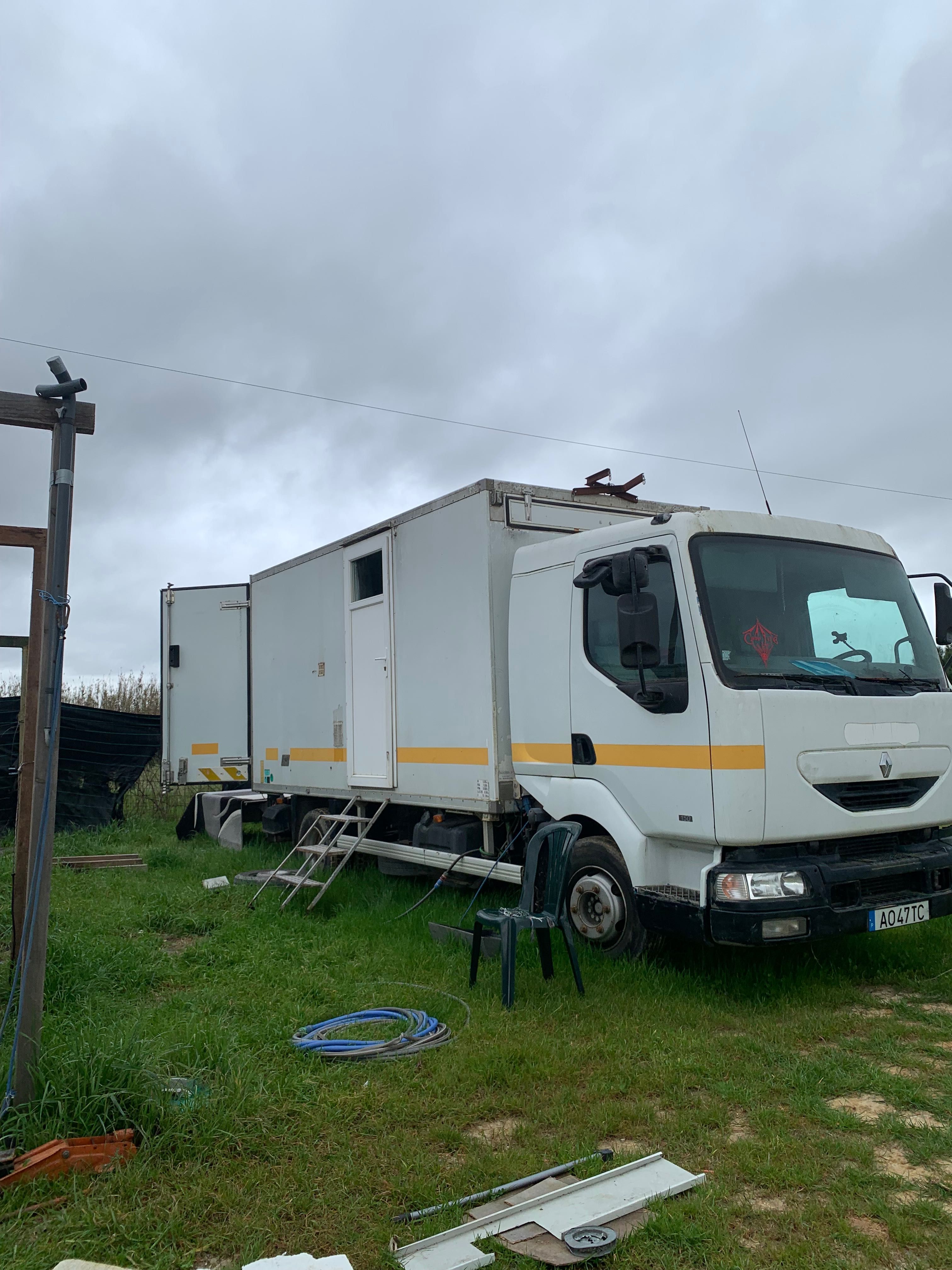 Caminhao Renault midlum