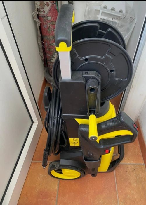 Máquina  de pressão  lavor 160 bares
