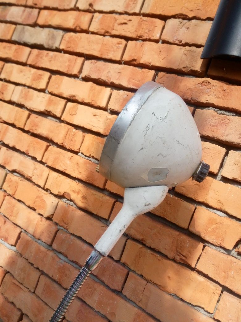 Lampa medyczna zabytek PRL .
