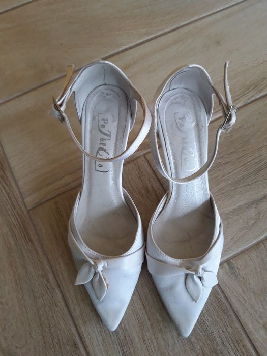 Buty damskie czółenka białe 35 36