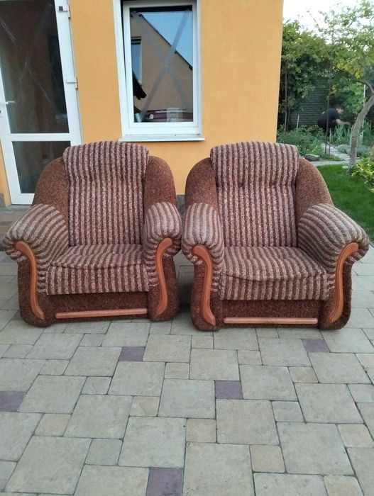 Продам два крісла