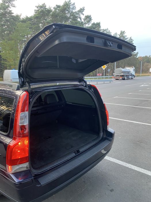 Volvo V70 2008 2.4 бенз акпп