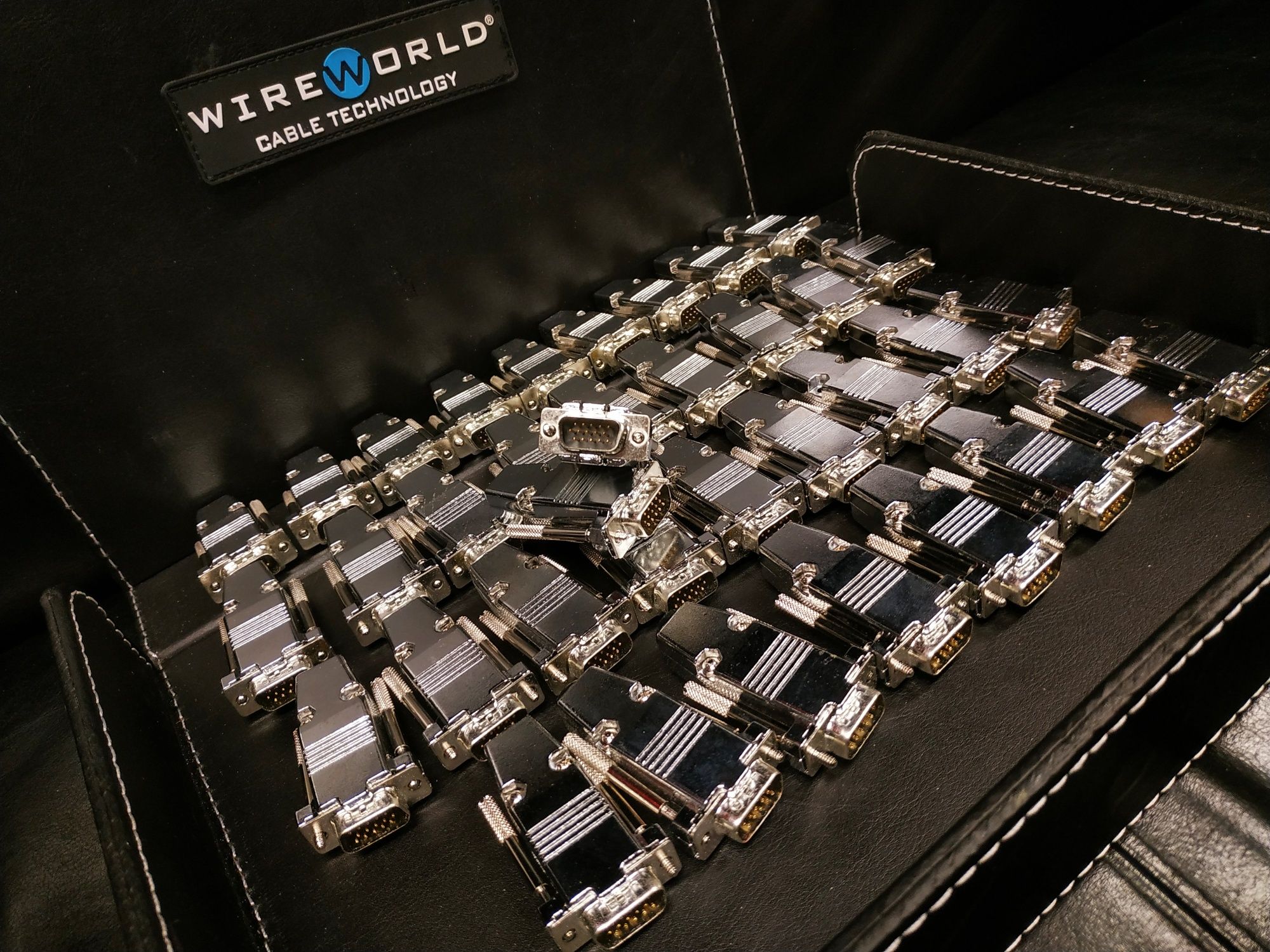 Wyprzedaż WireWorld HD15 Wtyk metal Męski VGA 15 PIN  Male Connector