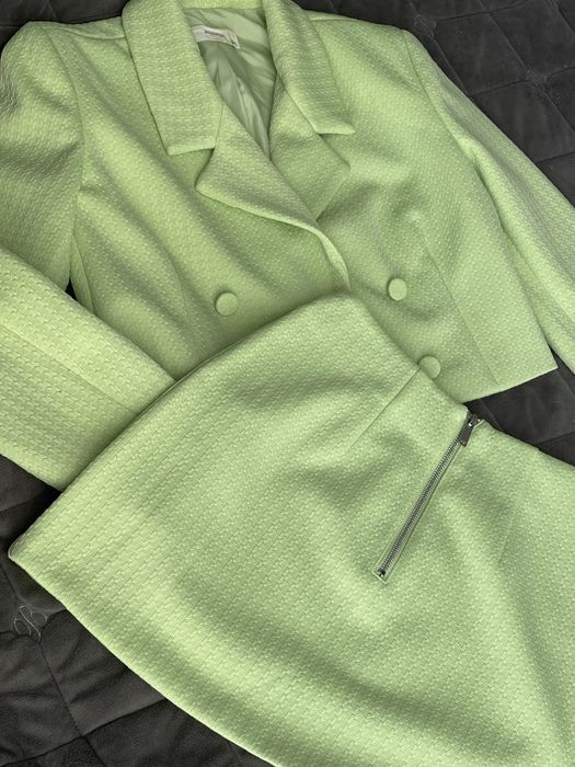 Костюм зі спідницею Reserved