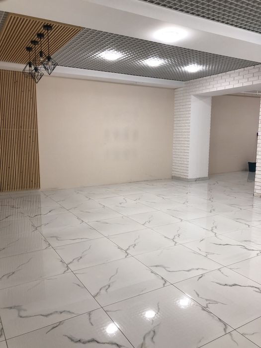 Продаж приміщення/офісу/магазину.