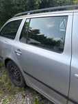 Tylne drzwi skoda octavia