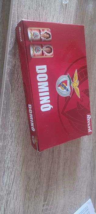 Dominó SLB epoca 04/05