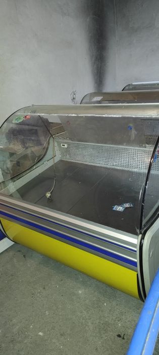 Холодильник- витрина бу 3 шт. Морозилки.