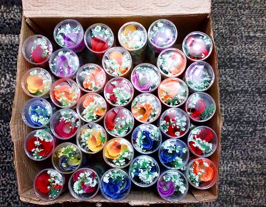 NOWE mini KWIATKI RÓŻE w wazonikach