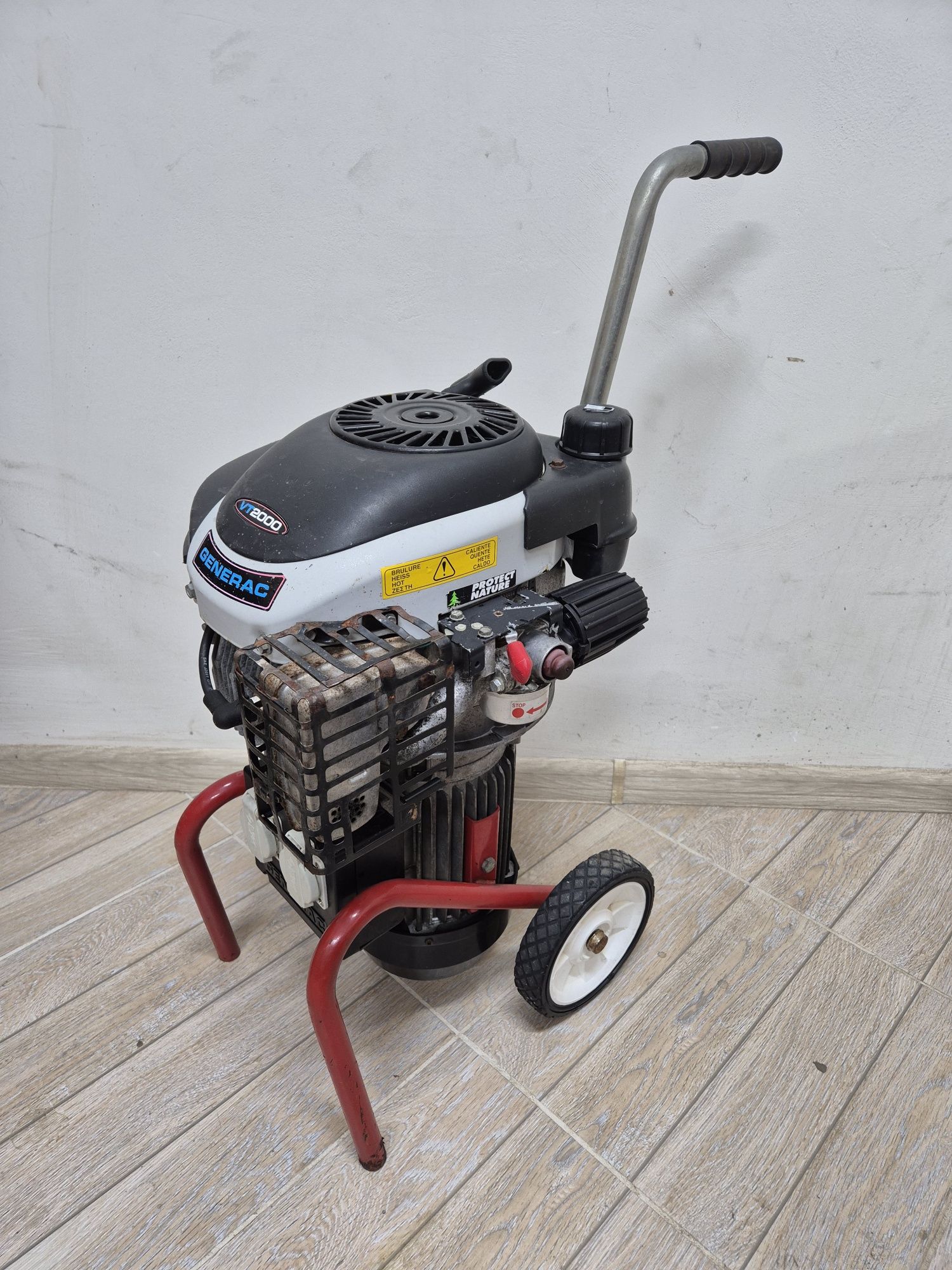 Генератор 2kWt 4тактний generac vt2000 бензиновий