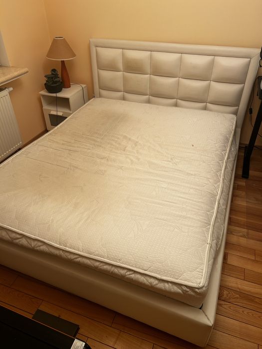 Ліжко двоспальне(160х200) біле з матрацом