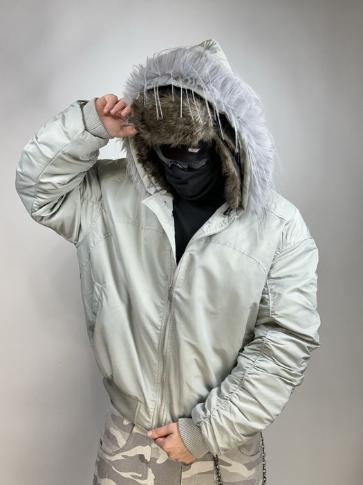Бомбер с мехом на капишоне белый аляска куртка белая MA1 opium bomber