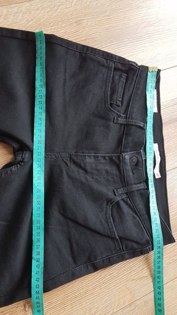 Levi's 710 super skinny jeansy spodnie damskie dżinsy czarne W27 L30