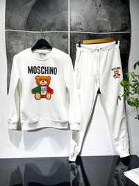 Женский Прогулочный Спортивный Костюм в стиле Moschino