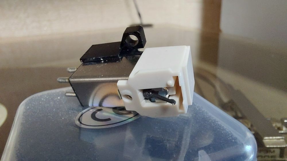 Головка для винилового проигрывателя.