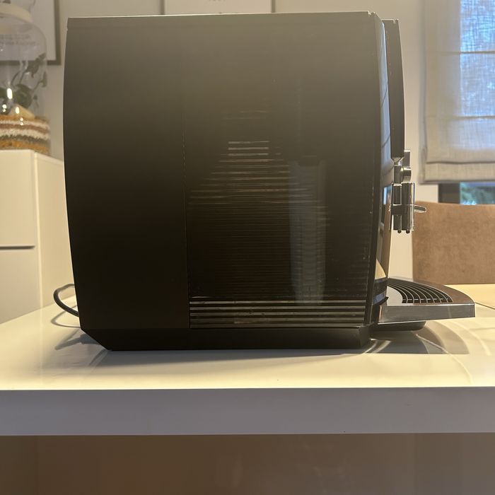 Ekspres do kawy Jura s8