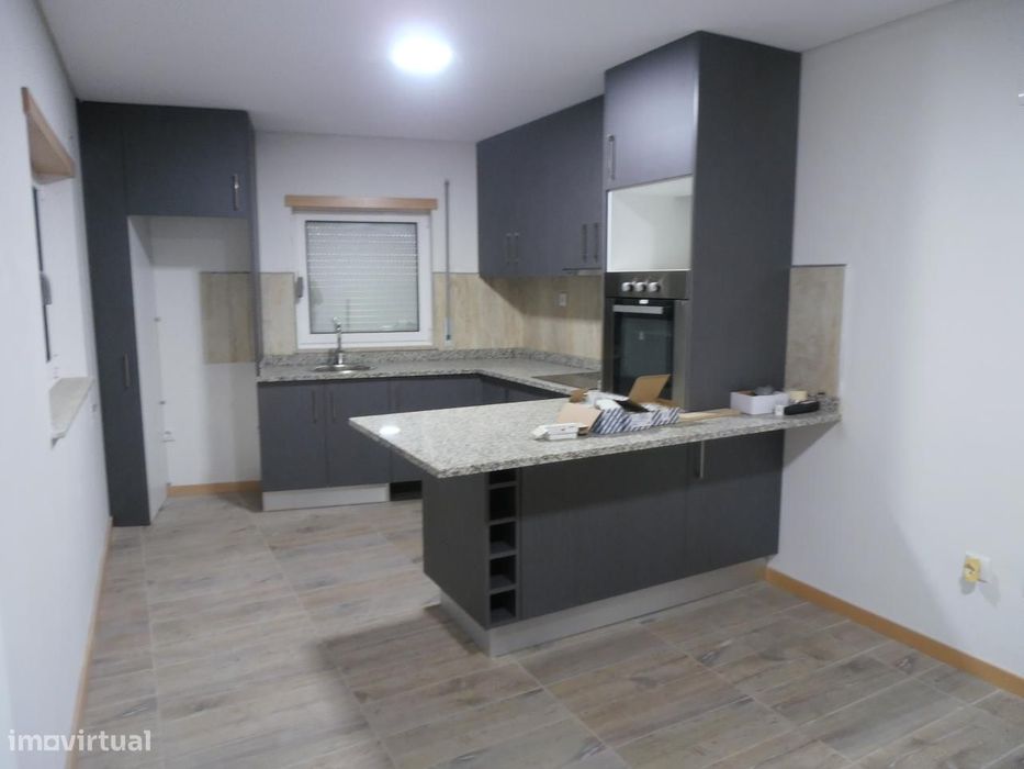 Andar Moradia T2 - renovado