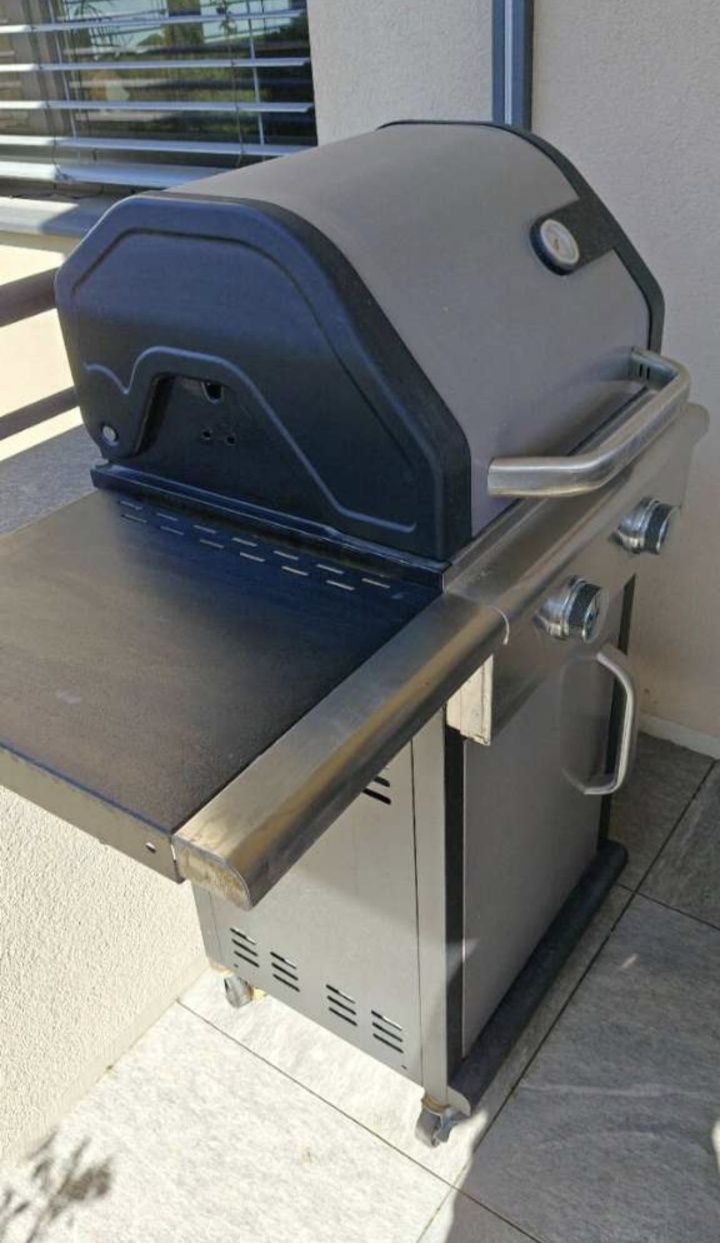 Grill gazowy Landmann Triton 2.0 – 2 palniki, żeliwny ruszt, termometr