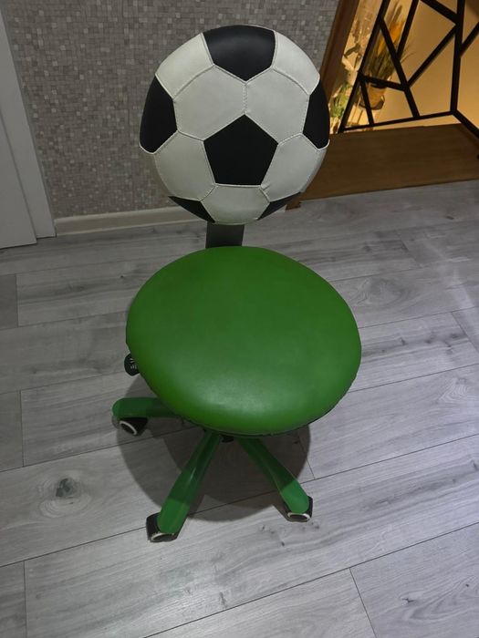 Krzesło obrotowe dziecięce