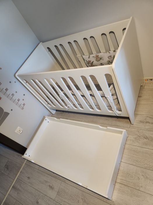 Łóżeczko dziecięce Pinio białe z szuflada 60x120 plus materac