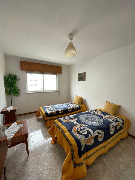 Arrendo T1 a 2 minutos do metro / Vilar de Andorinho