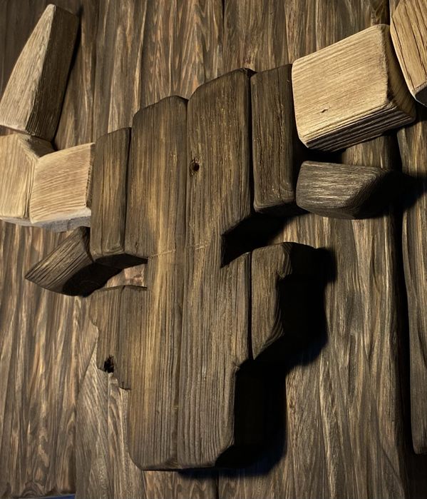 Ozdoba drewniana BYK - symbol sily i determinacji. PREZENT