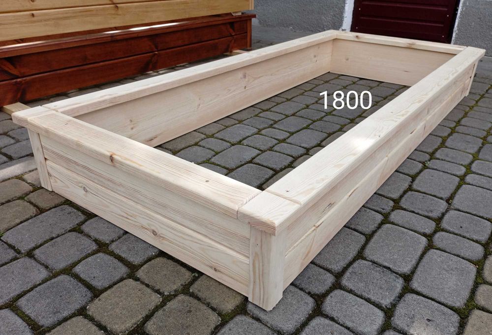 Нагробок дерев'яний гробівець обрамівка на цвинтар кладовище