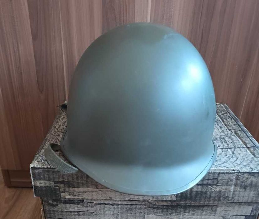 Hełm wojsk amerykańskich M1 oryginalny z siatką i wkładem