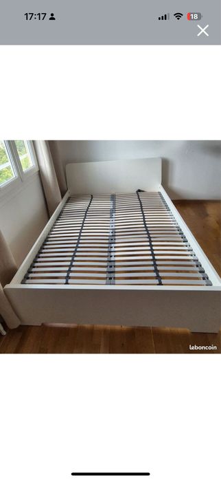 Askvoll Ikea cama + estrado de ripas e colchão