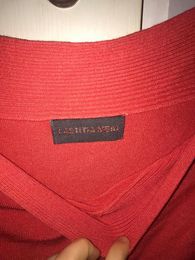 długi czerwony sweter, sukienka sweterkowa