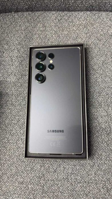 Samsung S25 Ultra - 256GB - Garantia
