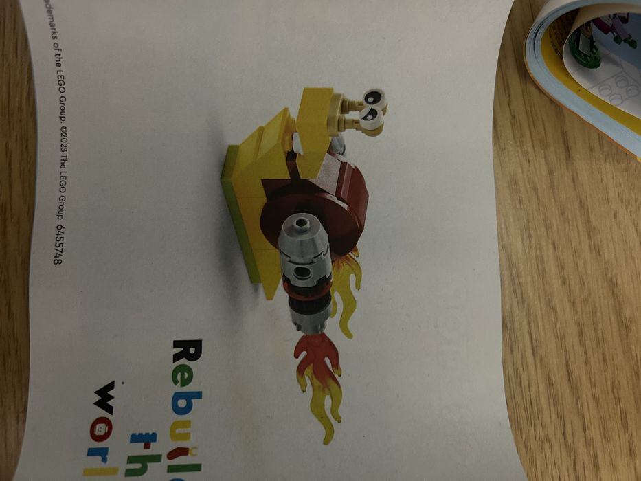 lego creator egzotyczna papuga 3w1