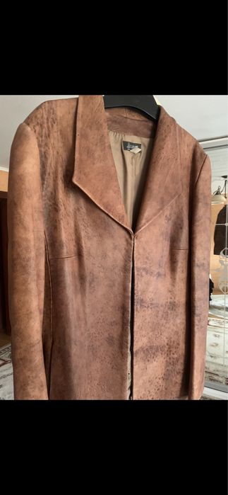 Жіноча шкіряна куртка Lagerfeld