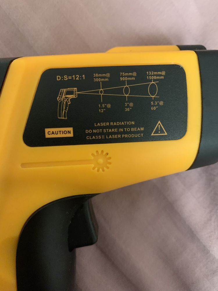 Пірометр BENETECH GM900 -50°C ~ 950°C