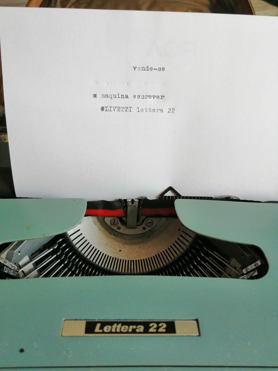 Máquina escrever Olivetti 22