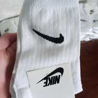 Білі шкарпетки Nike