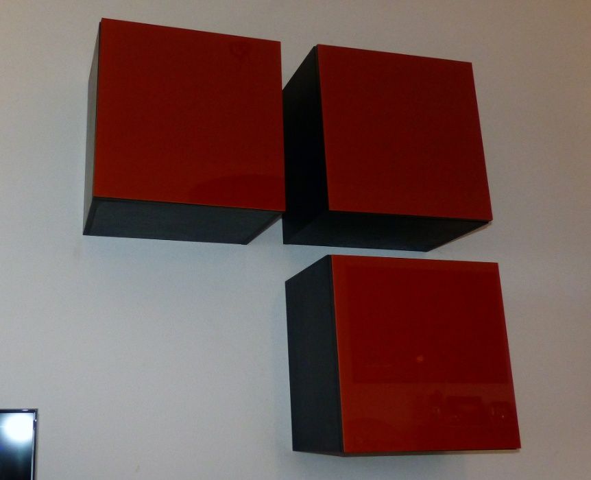 Cubos 46x46x32 cm Wengue com portas com vidro laranja