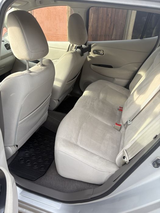 Продам Nissan Leaf 24kw