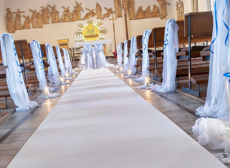 Biały dywan na ślub, dywan do kościoła, dywany na śluby, eventy - HIT