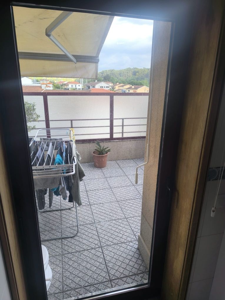 Vendo janelas vidro duplo