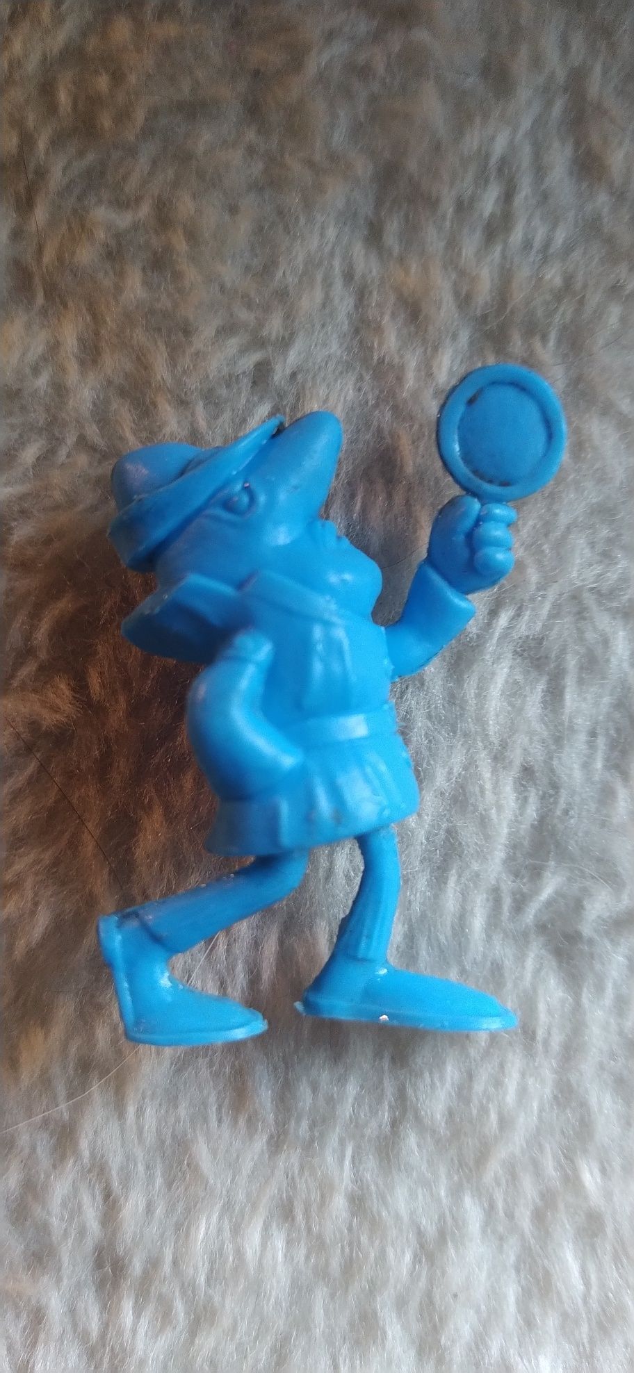 Boneco monocromático antigo