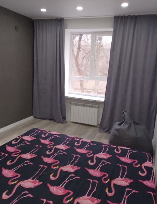 Продам 2 комнатную центр