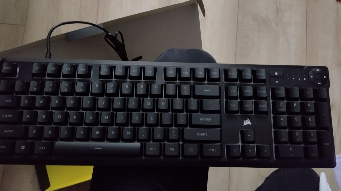 Klawiatura membranowa Corsair K55 Core jak nowa