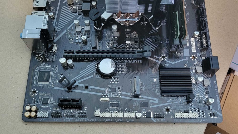 Комплект i5 10600KF+Gigabyte B560M-Power+ 16gb ddr4+ Башня Socket 1200