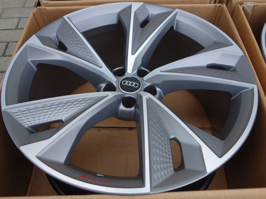 Felgi AUDI RS7 RS6 Q7 Q8 SQ7 SQ8 RSQ8 4K0 22'' Audi Sport Oryginalne