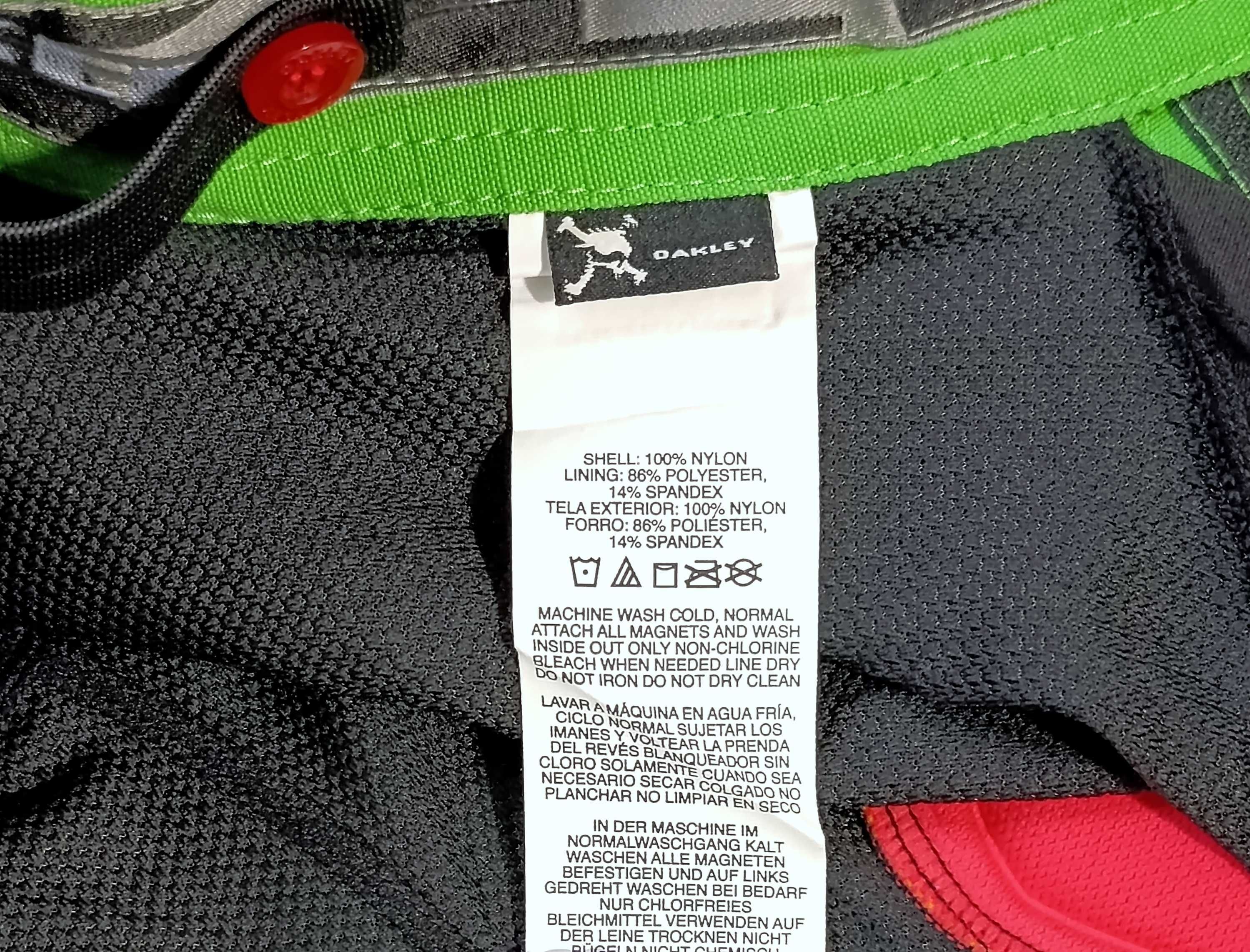 Spodenki Oakley r. 34/M