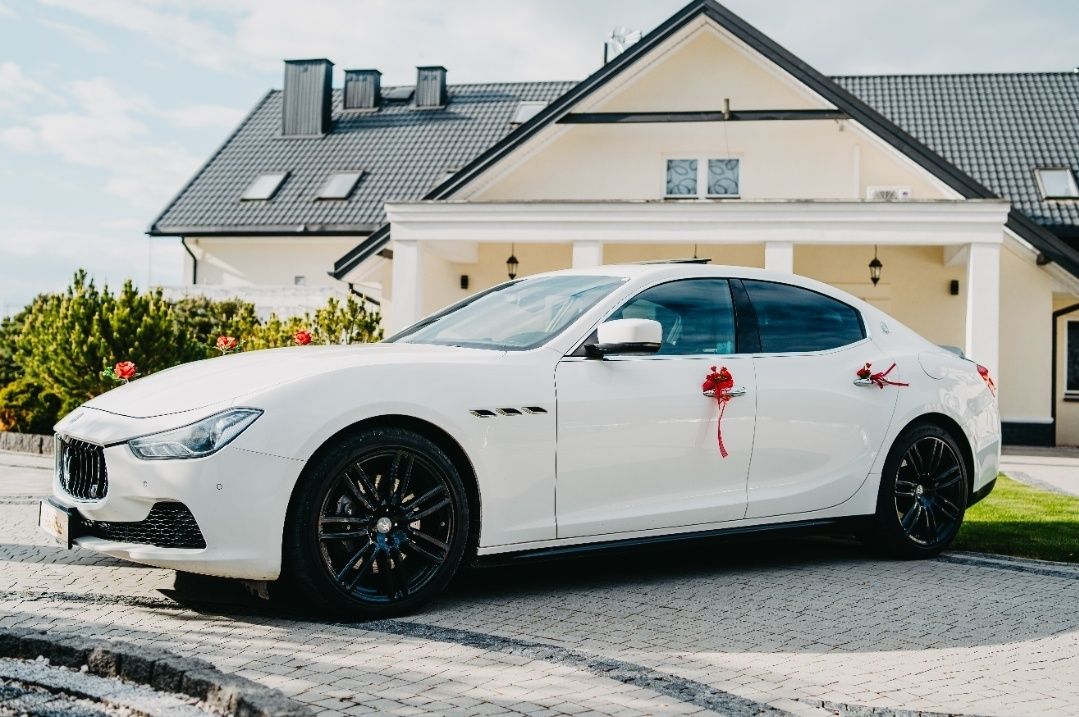 Maserati Ghibli auto z kierowcą do ślubu/na wesele!