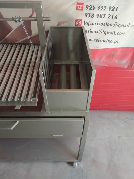 PARRILLA INOX A CARVÃO (1200x700x1500MM) - Valor c/ IVA