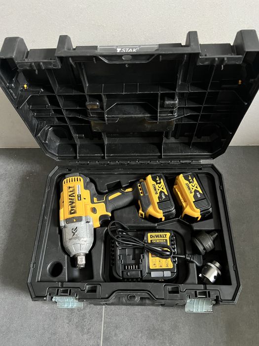Безщітковий Акум.Гайковерт Dewalt DCF 897 NT